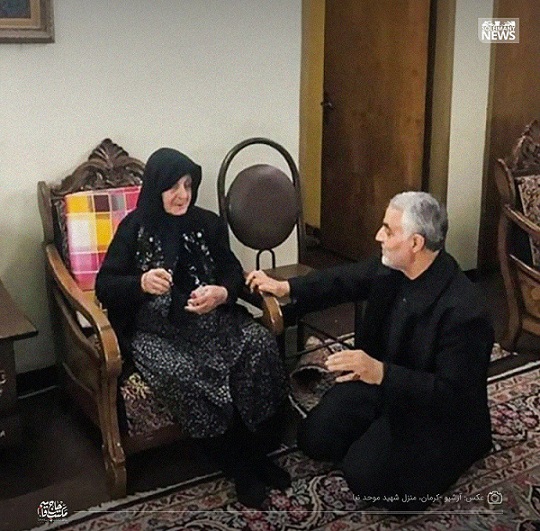 ماجرای دفترچه تلفن اختصاصی حاج قاسم و تماس با مادر شهید