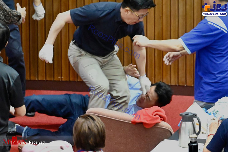 درگیری و زد و خورد در پارلمان تایوان! + تصاویر