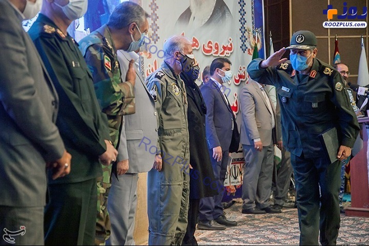 بوسیدن دست فرمانده عملیات موفق و پیچیده اچ-۳ +تصاویر