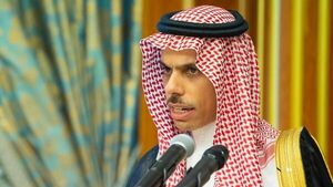 واکنش وزیر خارجه عربستان درباره دوستی و برادری با ایران