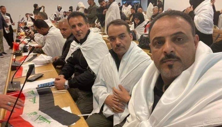 نخستین نشست پارلمان جدید عراق با تاخیر چندباره؛ صدری‌ها کفن‌‌پوش آمدند