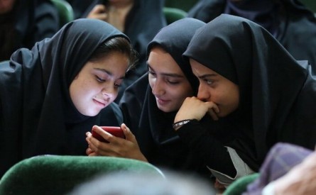 آیا نگران استفاده نوجوان خود از رسانه های اجتماعی هستید؟/رسانه‌های اجتماعی بخشی از دنیایی که از بین نمی‌روند