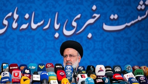 عامری: وزارت امور خارجه نگاه به شرق و غرب را متوازن کند