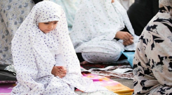 ۷ راهکار عملی برای تشویق کودکان به نماز