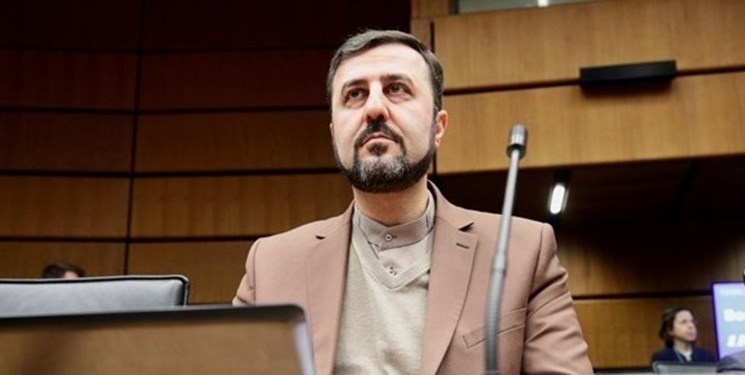 تأکید غریب آبادی بر نابودی کامل سلاح های هسته ای
