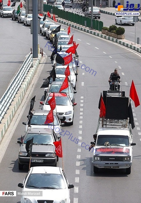 دسته عزاداری خودرویی در تهران +تصاویر