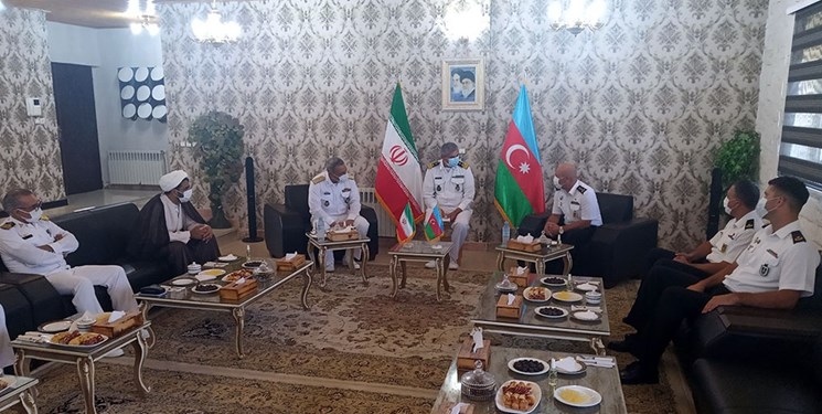 تاکید مقام‌های ارشد نیروی دریایی ایران و جمهوری آذربایجان بر افزایش همکاری نظامی