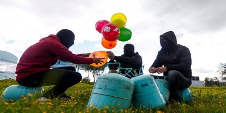 پیام ازسرگیری ارسال بالنهای آتشزا به سمت فلسطین اشغالی پیام ازسرگیری ارسال بالنهای آتشزا به سمت فلسطین اشغالی