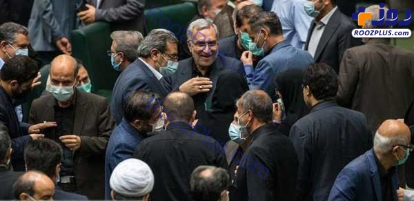 عکسی عجیب از وزیر پیشنهادی بهداشت/ عین اللهی بدون ماسک در میان نمایندگان