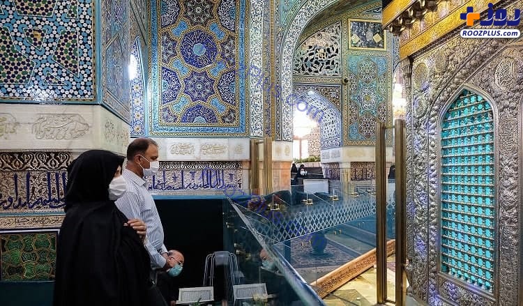 تشرف فرمانده نیروی دریایی ارتش پاکستان به حرم مطهر رضوی +تصاویر
