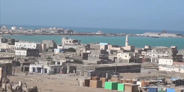 رسانه‌ها از شنیده شدن صدای چند انفجار در غرب یمن خبر می‌دهند