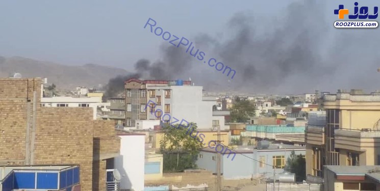 انفجار قوی در فرودگاه کابل/ بلند شدن ستون دود به آسمان/ حرکت آمبولانس‌ها به سوی فرودگاه/ سقوط یک راکت در محوطه یک خانه در نزدیکی فرودگاه کابل