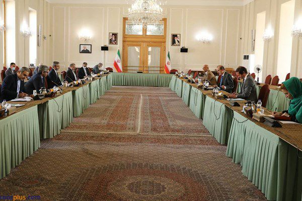 دیدار و گفت‌وگوی «انریکه مورا» با علی باقری در تهران