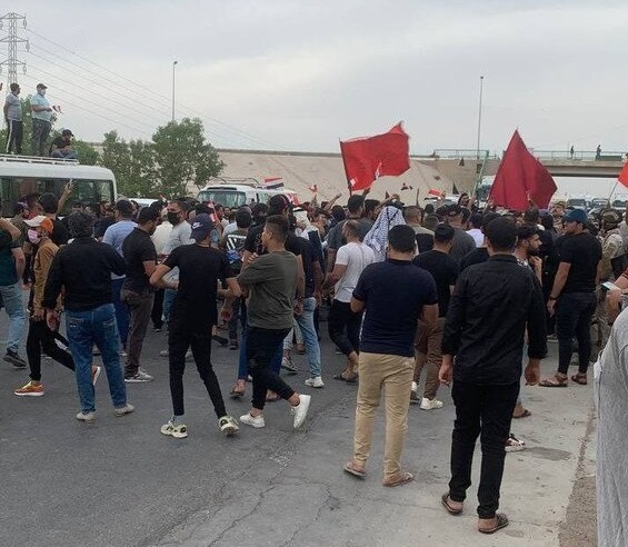 اعتراضات گسترده در عراق در اعتراض به نتایج انتخابات / معترضان مسیر بغداد به بابل و صلاح الدین را بستند