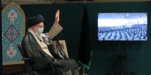 مراسم عزاداری اربعین حسینی با حضور رهبر انقلاب/ یرگزاری مراسم با حضور جمعی از نمایندگان هیئت‌های دانشجویی در دانشگاه تهران