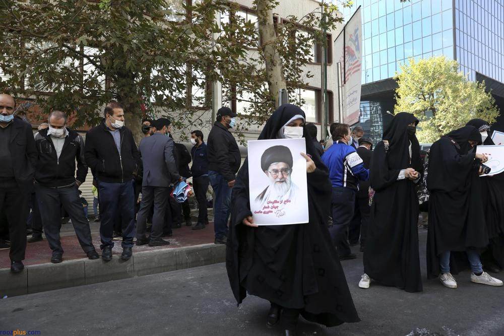 آسوشیتدپرس: هزاران ایرانی شعار «مرگ بر آمریکا» و «مرگ بر اسرائیل» سردادند
