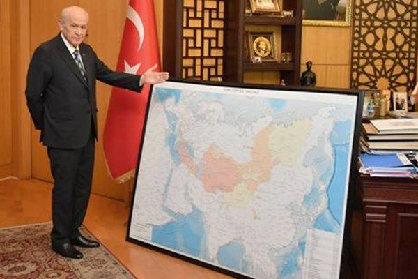 هدیه جنجالی «باغچه‌لی» به اردوغان درباره نقشه «جهان ترک»