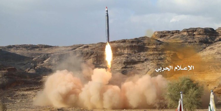 ریاض از شلیک 5 موشک بالستیک به جنوب عربستان خبر داد
