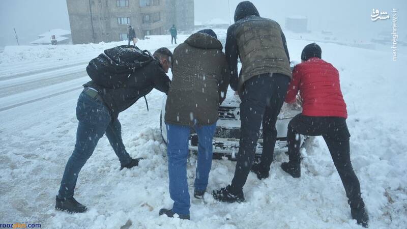 خودروهای گرفتار در برف ترکیه/ عکس