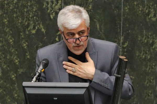 ششمین کارت زرد مجلس به دولت/ مجلس از توضیحات سجادی درخصوص سومدیریت در ورزش حرفه ای قانع نشد/وزیر ورزش دو کارته شد