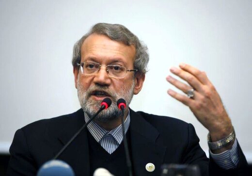 لاریجانی: در حوادث اخیر به چهره حقیقت خاکپاشیدند/ حقیقت آن‌چیزی که رسانه‌ها روایت می‌کنند نیست