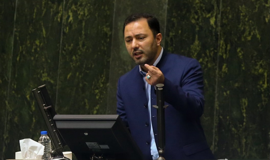 در این جنگ ترکیبی علیه ایران، بانک مرکزی و سازمان‌برنامه تنگه‌ی اُحُد اند/ ایجاد هماهنگی و اصلاح تیم اقتصادی دولت، بویژه رئوس سازمان برنامه و بانک مرکزی ضرورت دارد