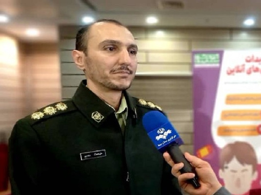هشدار پلیس در خصوص ارسال پیامک‌های لینک‌دار با عنوان دریافت سود سهام عدالت/ سرهنگ رجبی: برای بهره‌مندی از خدمات دولتی پیامک با سرشماره‌های سیم‌کارت‌های شخصی ارسال نمی‌شود