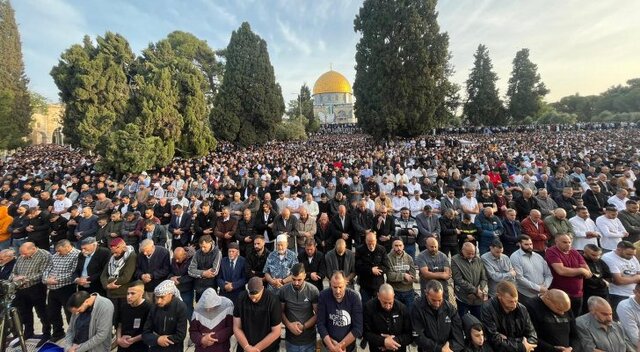 اقامه نماز عید فطر در مسجدالاقصی