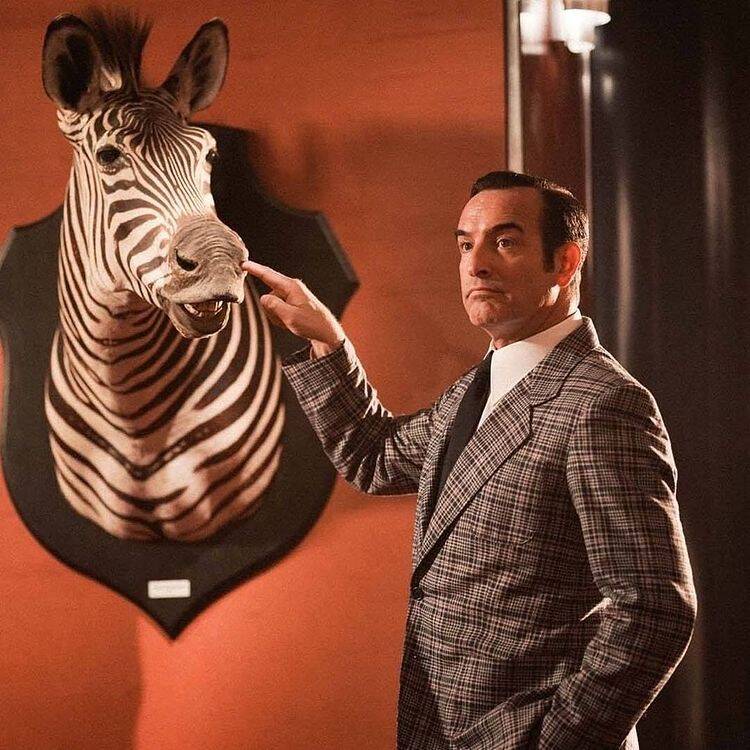 به بلاهت جیمز باند لبخند بزن!