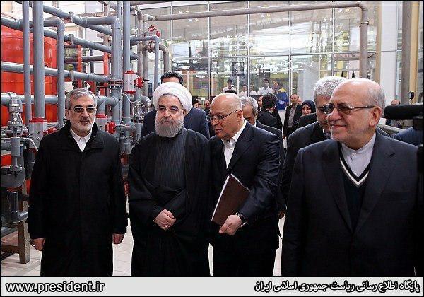 سلطان ماکارونی و اصرار بر گرانی!/ تقدیر دولت روحانی از اسپانسر انتخاباتی اش