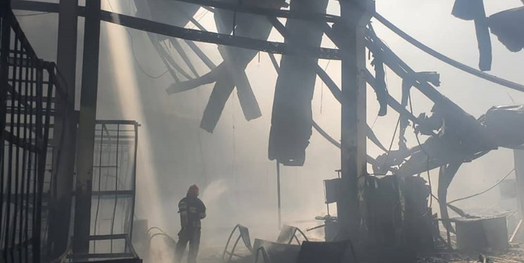 ۱۵۰ میلیارد تومان خسارت در پی حریق شهرک صنعتی شمس آباد/ آتش اطفاء شد