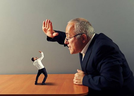 سندروم دانای کل!