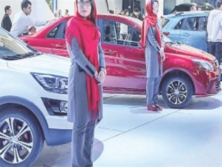 زنان را محدود نکنید