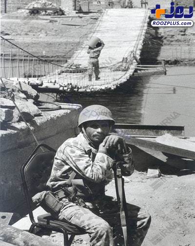 رزمنده ای در کنار پل رودخانه «نیسان» +عکس