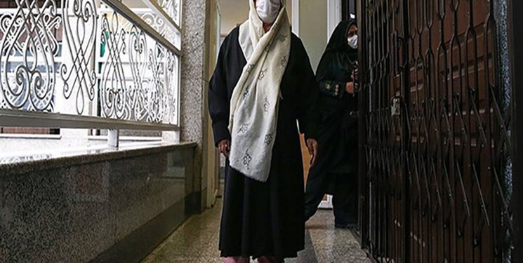 آزادی مادر بابک خرمدین صحت ندارد