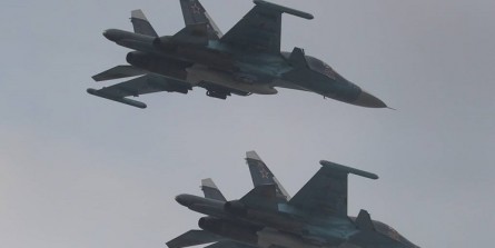 حملات دقیق بمب‌افکن‌های «سوخو-34» روسیه به اهداف اوکراینی