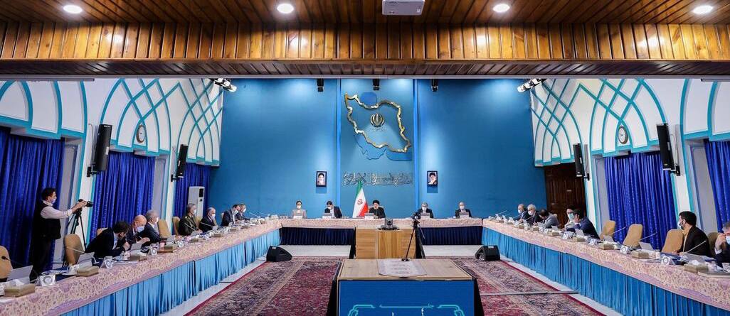 آیین نامه اجرایی واگذاری سهام به صندوق‌های بازنشستگی تصویب شد