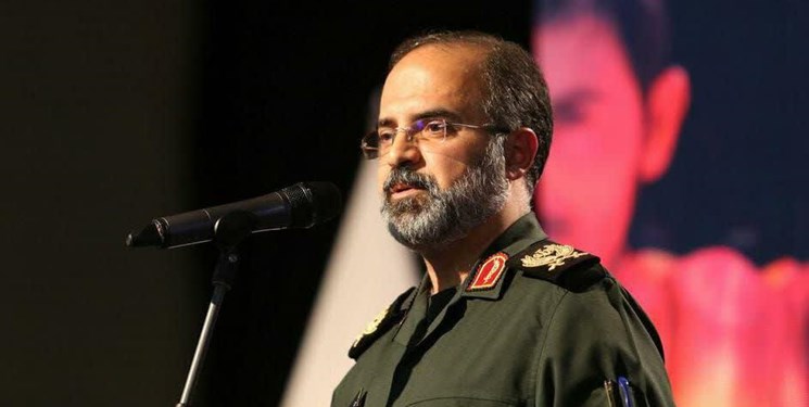 دشمن غفلت کند مشت قدرت نظام بر سرش آوار می‌شود/انقلاب در موضع تهاجم است