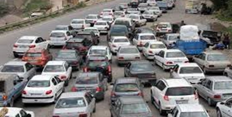 ترافیک در خروجی‌های مشهد بسیار سنگین است
