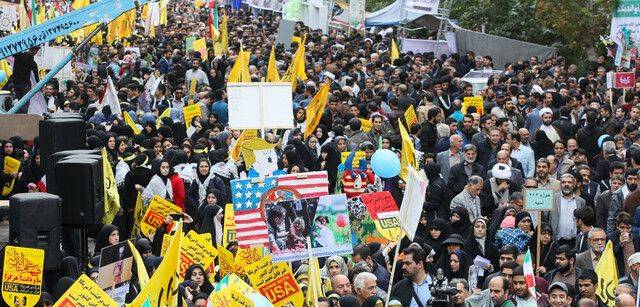 آغاز راهپیمایی ۱۳ آبان تا ساعتی دیگر