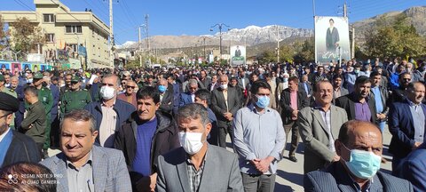 آنجه رسانه های ضد ایرانی نشان نمی‌دهند/ تشییع با شکوه پیکر امام جمعه سابق یاسوج/ احترام ویژه‌ی مردم به روحانیت
