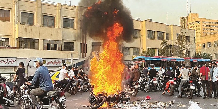 وعده ۳۰ میلیارد تومانی برای پرتاب کوکتل مولوتوف!/ متهم دستگیر شد