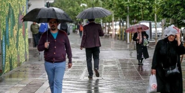 خروج‌ سامانه بارشی از تهران/ یخبندان در راه است