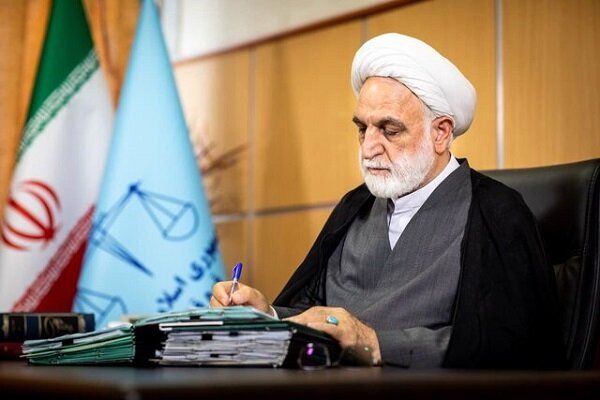 در پی دستور رئیس قوه قضاییه ۴۶ زندانی که شرایط ارفاق قانونی را داشتند آزاد شدند/ در بین افراد آزاد شده شماری از اغتشاشگران وقایع اخیر هم حضور دارند