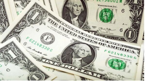 افزایش قیمت دلار زودگذر است/ بازار به‌زودی برمی‌گردد
