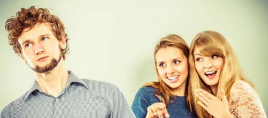 اهمیت ندادن به حرف دیگران به روش محترمانه