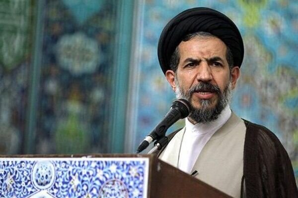 کوتاه شدن دست بیگانگان از منافع ملل منطقه راهبرد اصلی جمهوری اسلامی ایران است/ عمل صالح رمز موفقیت انسان در دنیا و آخرت است