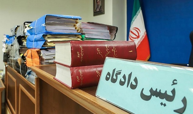 محاکمه بزرگ در راه است/ دادگاه کیفری یک تهران از منافقین خواست برای دفاع از خود وکیل معرفی کنند/ ۱۰۴ نفر از اعضای سازمان مجاهدین خلق متهم این پرونده هستند