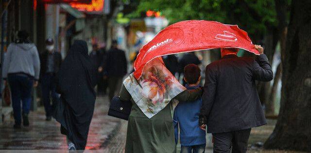 رگبار شدید باران در ۱۸ استان/ افزایش وزش باد در دریای خزر