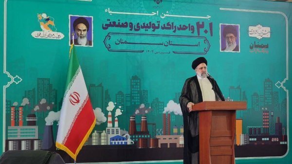 رئیس‌جمهور: قاچاق کالا خنجری بر پشت تولید است/ بانک‌ها حق بنگاه‌داری ندارند